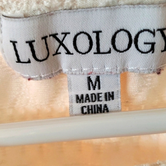 Luxology Cream Sleeveless Ruffled Knit Eyelet Top Size M - Picture 3 of 8